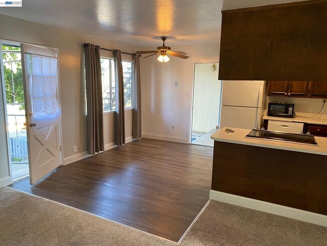 Photo - 17 Raggio Rd Unit 1