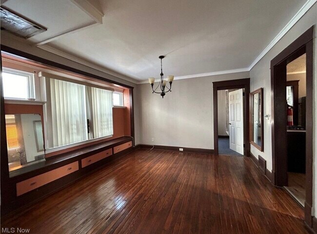 Photo - E 119th
