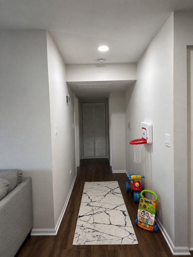 Photo - 1611 N Windsor Dr Unit 207