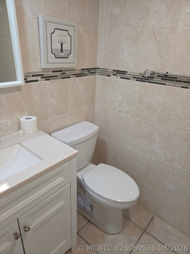 Photo - 2401 Riverside Dr Unit 306-B