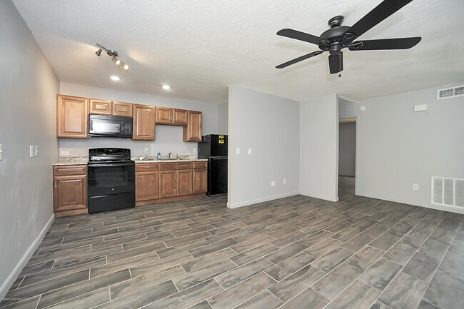 Photo - 1928 Agora Cir SE Unit 106