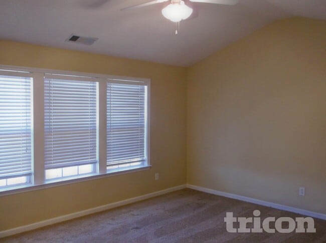 Photo - 3515 Donamire Way NW