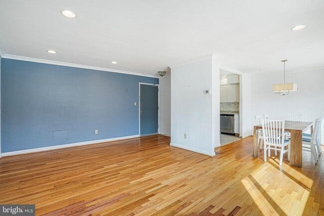 Photo - 95 E Wayne Ave Unit 209