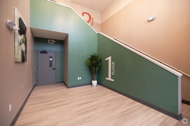Entrada - Hudson Heights Apartments