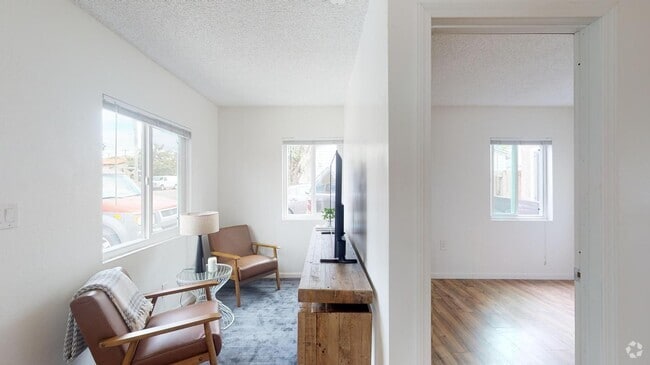 Building Photo - 1605 Diamond St Rental