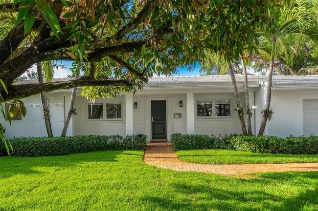 Photo - 1428 Trillo Ave