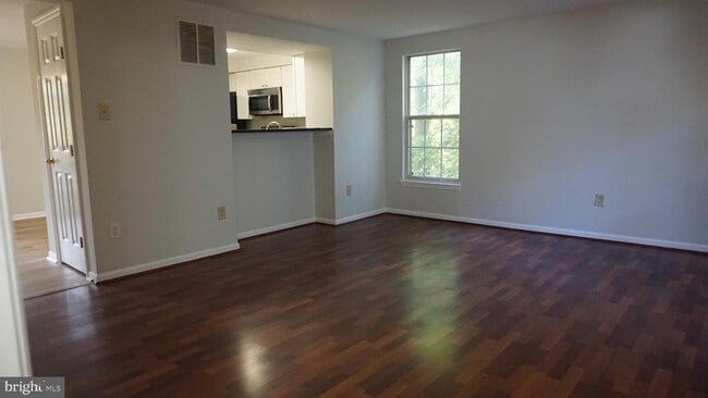 Photo - 6068 Laurel Wreath Way