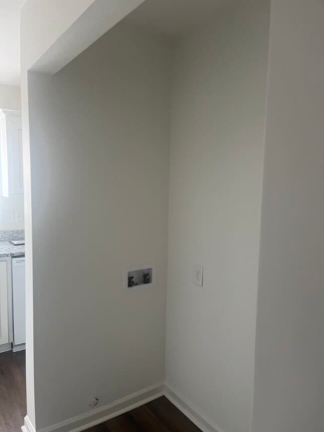 Washer & Dryer - 101 Loganshire Way Unit 1