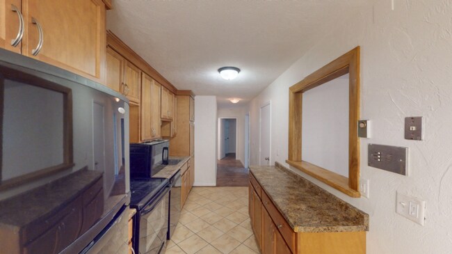 Photo - 176 Swanson Rd Unit 304