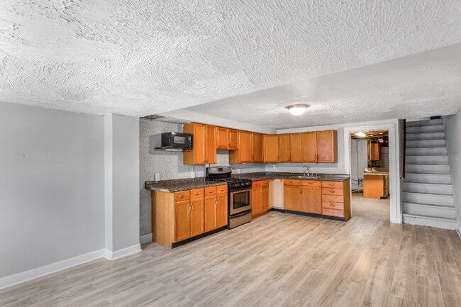 Photo - 1030 N Luzerne Ave House