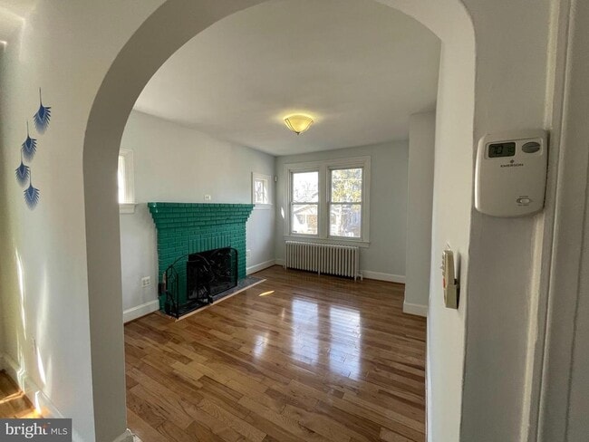 Photo - 3211 Varnum St