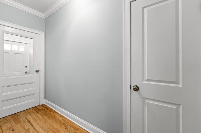 Photo - 71 W 54th St Unit 1