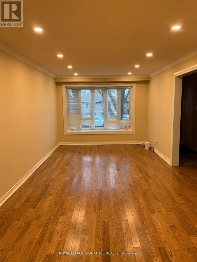 Photo - 3317 Carillion Ave