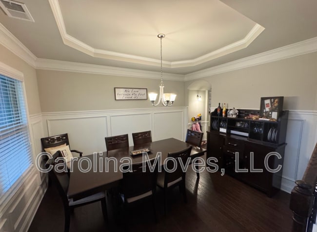 Photo - 121 Wild Hickory Cir