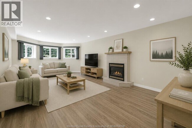 Photo - 850 Lake Shore Dr