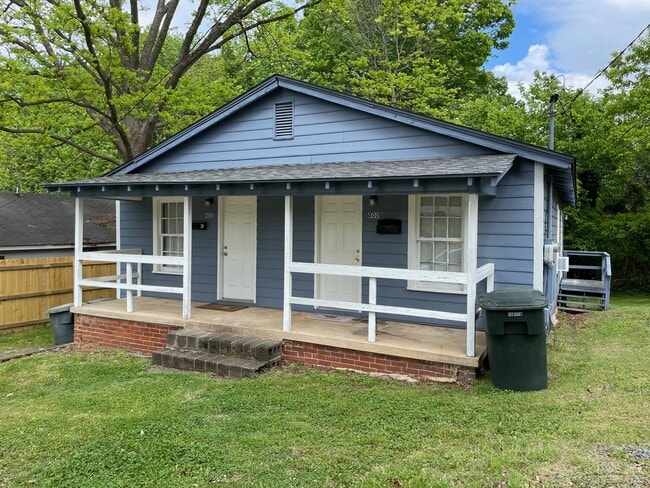 Building Photo - 841 Unit 841 - 400 Rental