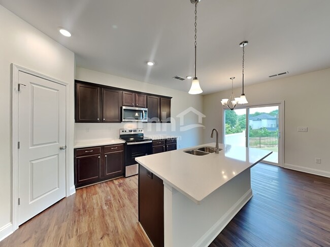 Photo - 7212 Garrett Ct