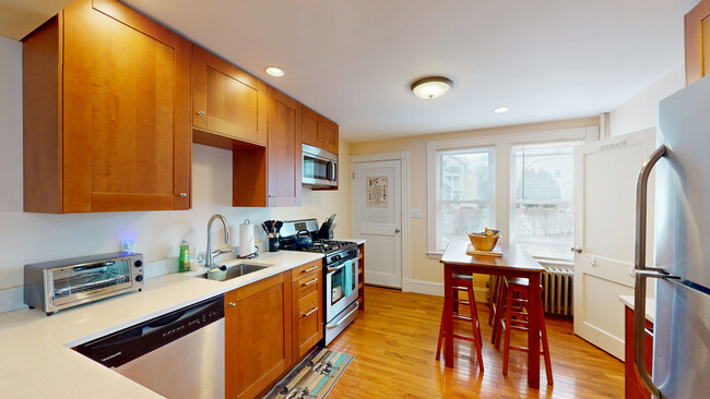 Photo - 29 Montgomery St Apartments Unit 1