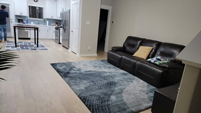 Photo - 1527 Fenton Hl Dr