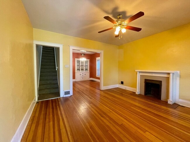 Photo - $0 DEPOSIT OPTION! CHARMING 2-STORY, 3 BED 2 BATH TOWNHOME IN WEST WASH PARK