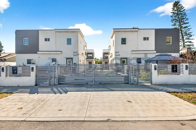 Building Photo - 5641 Riverton Ave