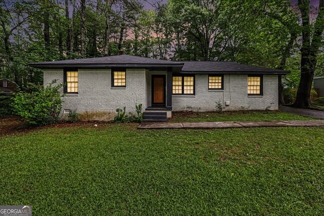 Photo - 3743 Poplar Dr