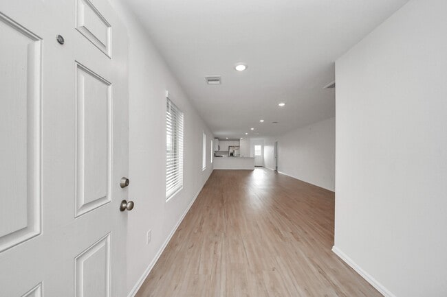 Photo - 9014 Estes Lks Dr