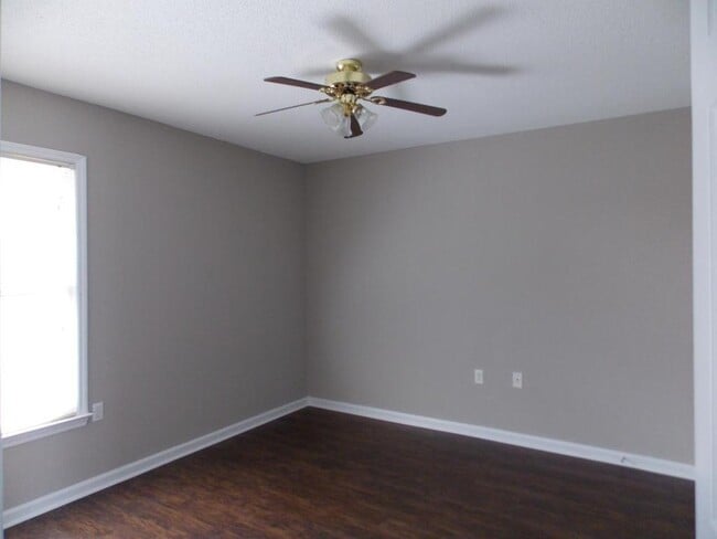 Photo - 140 Lanier Dr