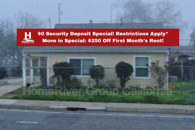 Building Photo - 2840 Fruitridge Rd Unit Apt A