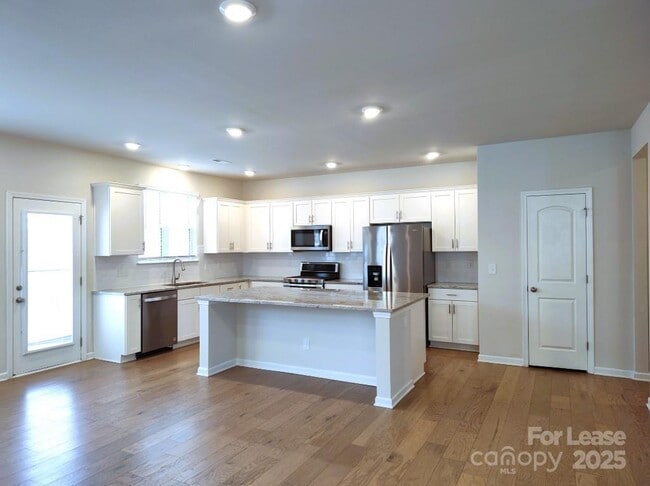 Photo - 3327 Glenn Hope Wy