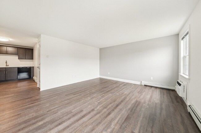 Photo - 1357-1357 Millersport Hwy Unidad 1349-01