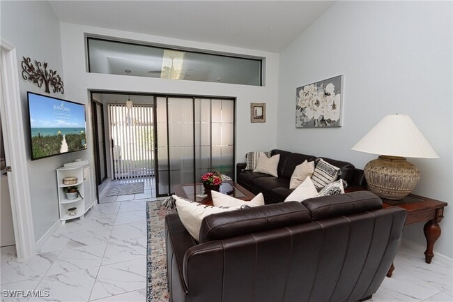 Photo - 10805 Queen Anne Ln Unit 203