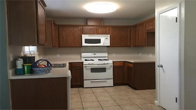 Photo - 512 Maplecreek Dr