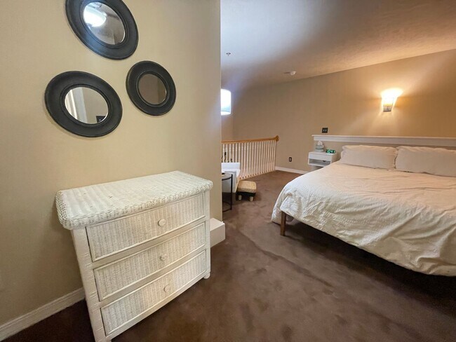 Photo - Furnished 2 bedroom 2 bath Condo - Apartment in a Gated Community, Blue Eye, MO, Near Branson, MO Unit 321