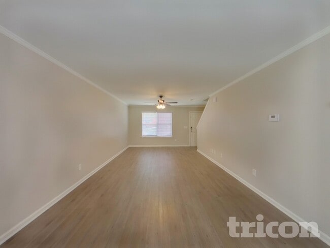 Photo - 153 Chesterbrook Ln