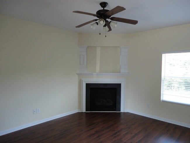 Photo - 3006 Moonstone Ln