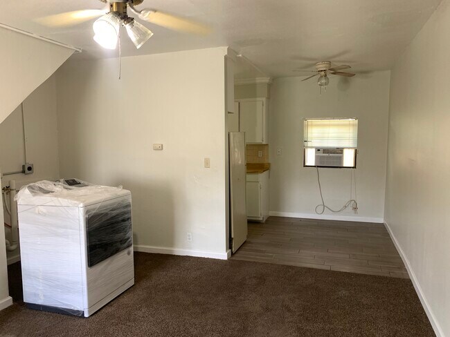 Photo - 1207 N Ross Ave Unidad 3