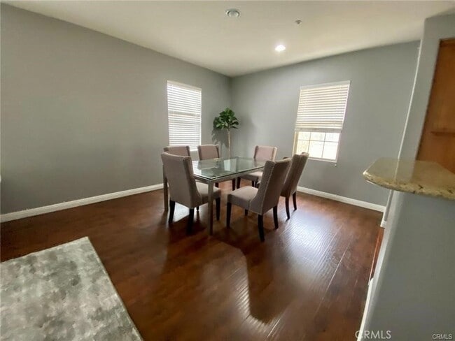 Photo - 143 Sanctuary Unidad 67