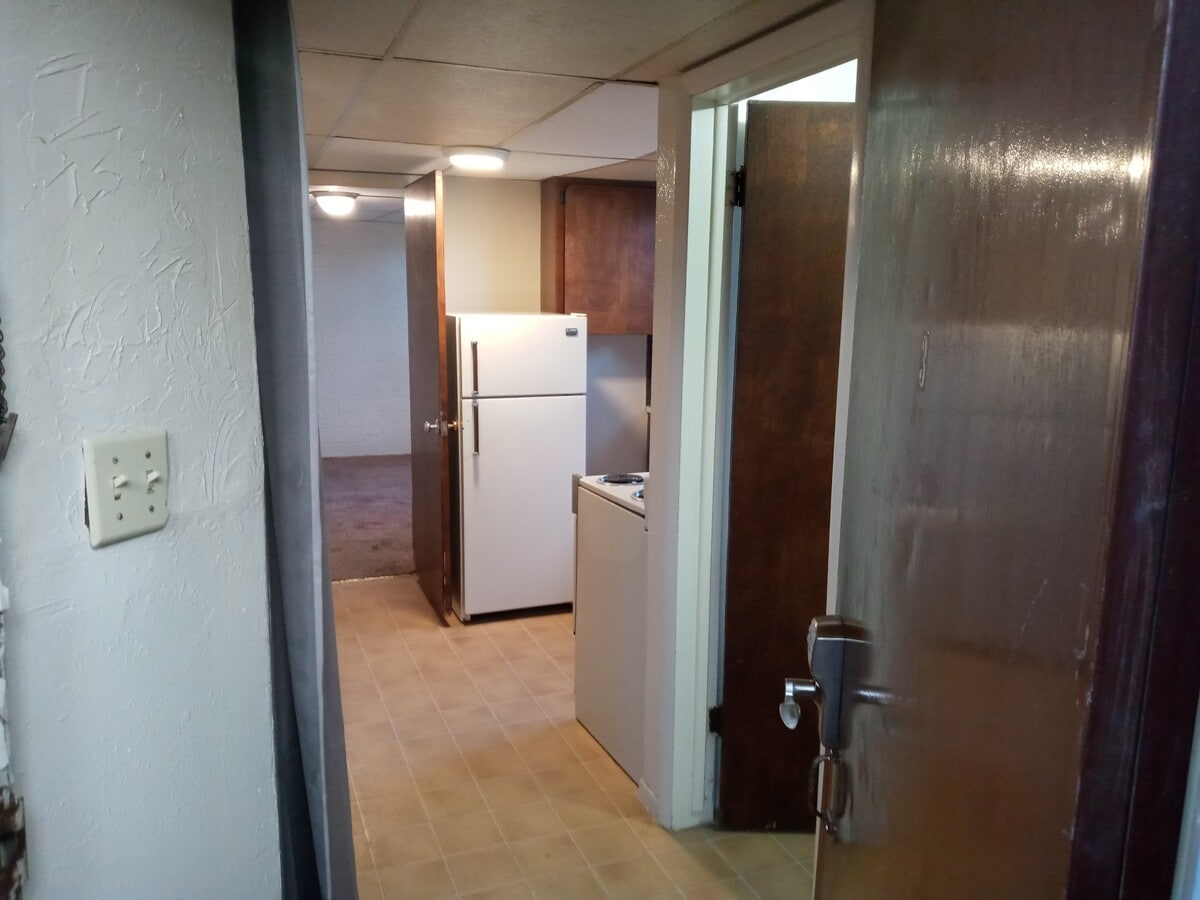 Photo - 340 S Wagon Wheel Dr