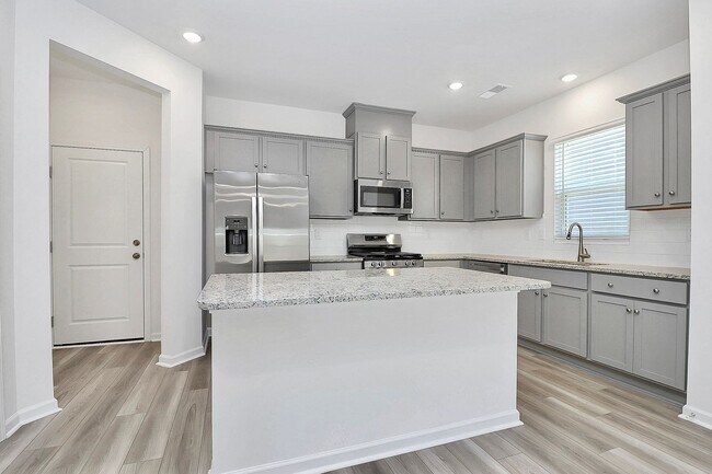 Photo - Brand NEW Townhome for RENT!