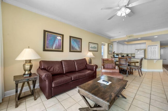Building Photo - 365 E Beach Blvd Rental