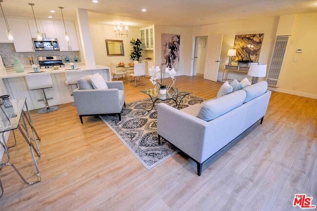 Photo - 2021 California Ave Unit 2