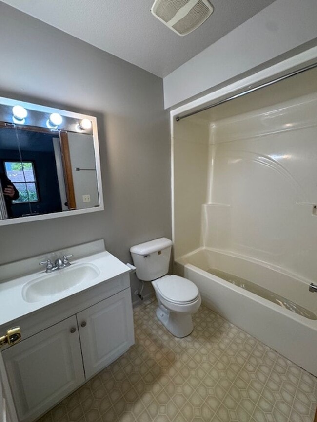 Photo - 222 Cumberland Ave