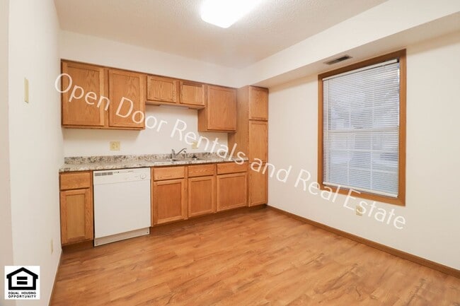 Photo - 5215/5217 Vermont Lane Unit 5215 Vermont Lane