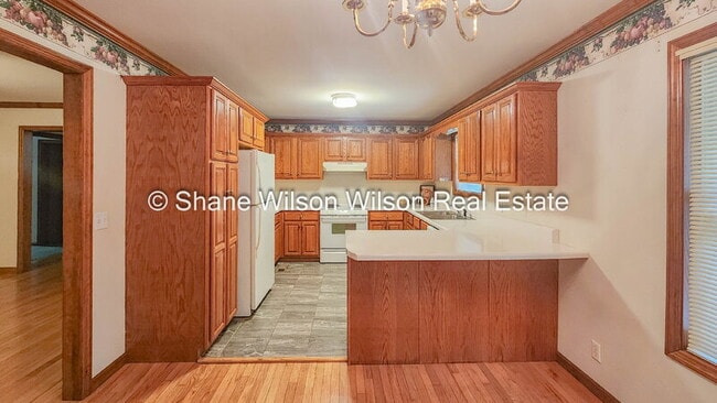Photo - 2015 Kate Ann Dr Unit B