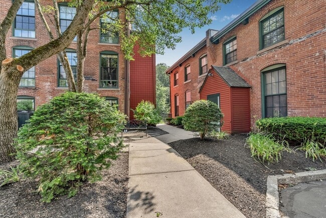 Photo - 14 Sanford St Condo Unit 7