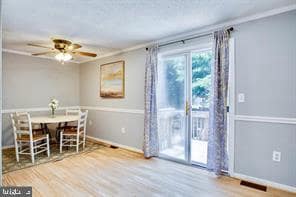 Photo - 134 Oak Tree Ln