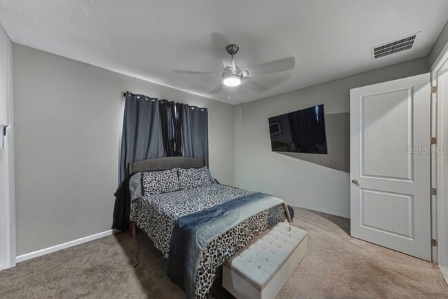 Photo - 295 Lake Smart Cir