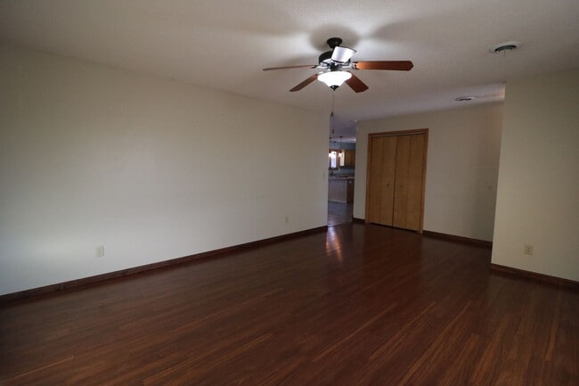 Photo - Beautiful 3 bedroom home just minutes from...