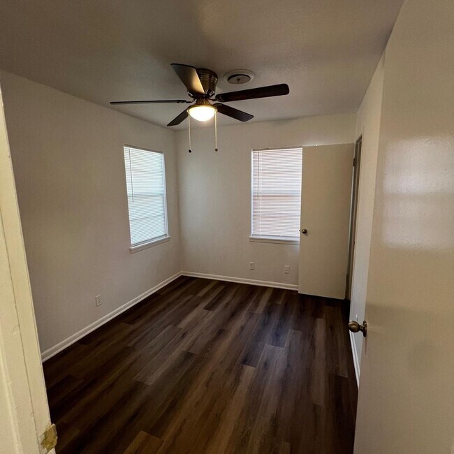 Photo - 3200 Zephyr Rd